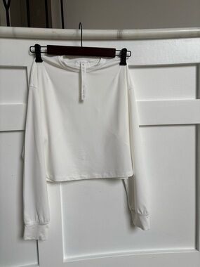 lululemon athletica White Long-Sleeve Crop Top